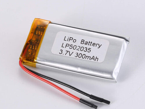 अधिकतम प्रदर्शन के लिए 500-1000 चक्र LP502035 3.7V 300MAH पॉलीमर लिथियम आयन रिचार्जेबल सेल -20 से 60 डिग्री सेल्सियस